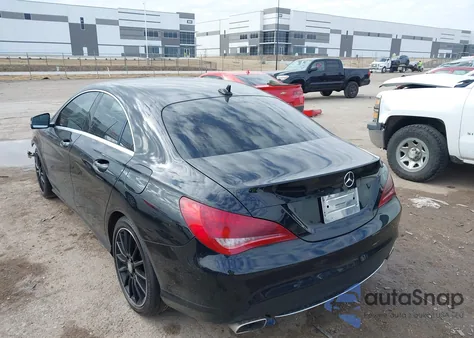 2014 Mercedes-Benz Cla 250 z USA, uszkodzony, nr VIN WDDSJ4EB4EN153603